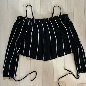 Pacsun kendall & kylie off the shoulder top